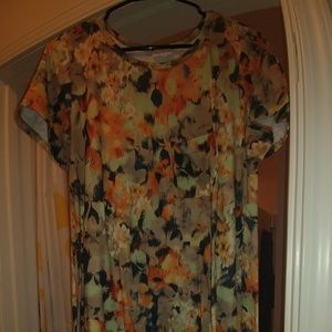 Medium Lularoe carly